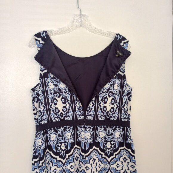 Talbots Blue & White Medallion Print Fit & Flare Pleated Dress - Picture 8 of 9